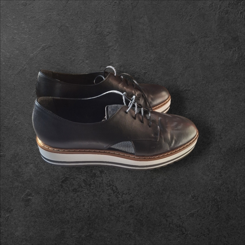 Women Black Leather Shoes- Cut Out Oxfords - Picture 2 of 5